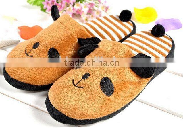 plush slipper/cheap baby animal shoes/panda plush slippers