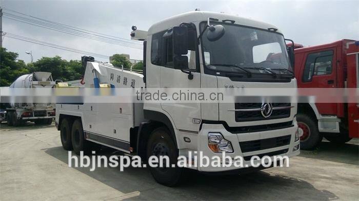 multifuctional dongfeng tow truck with lifting arm for sale
