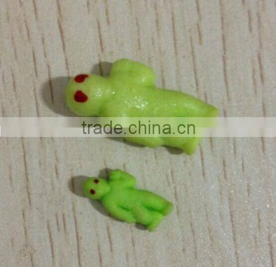 Mini size growing alien water toys small size growing dinosaur toy pet toy