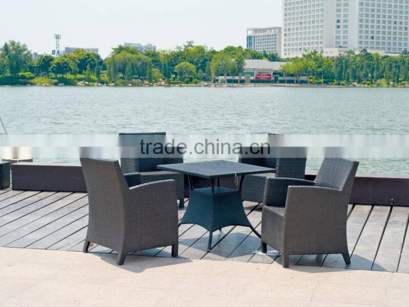 4 Hotel furniture set high back wicker chair and wooden table for sale YPS017