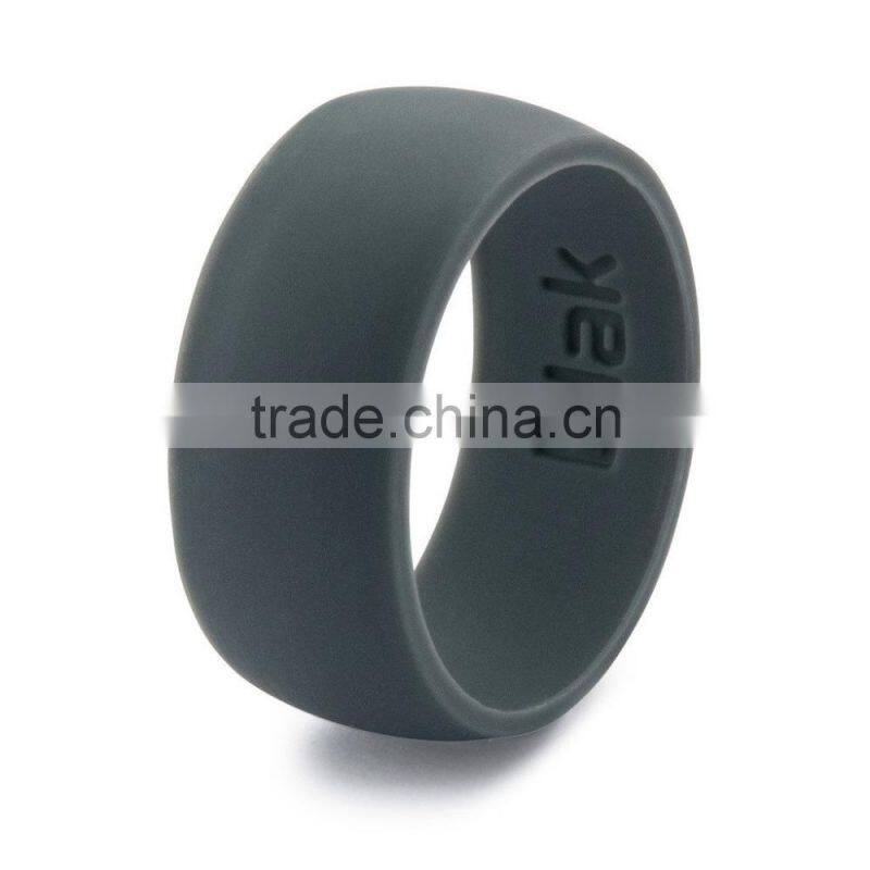 2015 fashion unique design silicone wedding ring