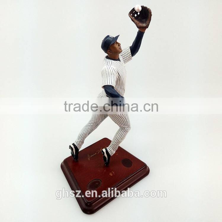 Hot Sale Custom Design polyresin baseball player figurine