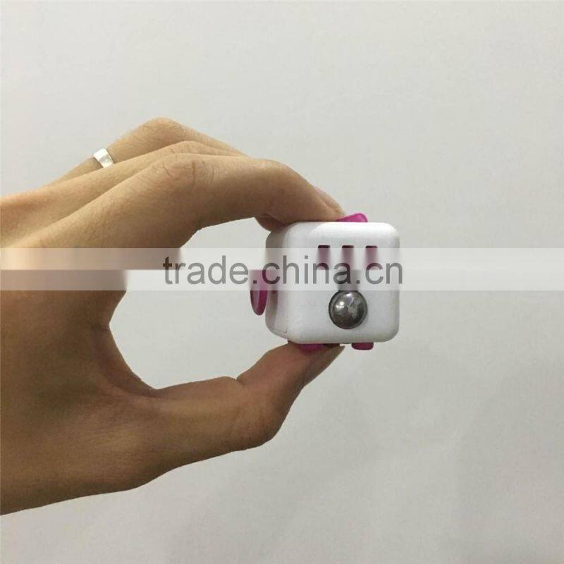 2017 New arrival High Quality 6-Sided Desk Toy Fidget Cube