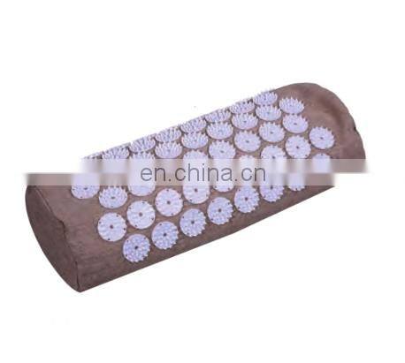 Hot natural spike pillow with organic buckwheat hull for head pain