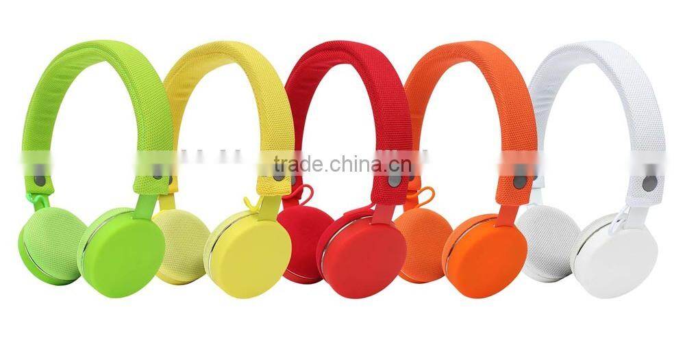 Free sample worldwide /wholesale china mp3 headphone with microphone