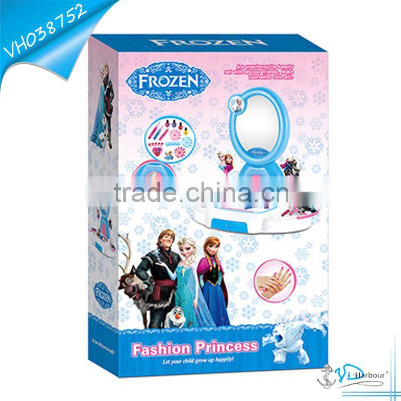 Girls Plastic Toy Makeup Mirror Set