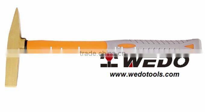 Plastic Handle Brass Scaling Hammer