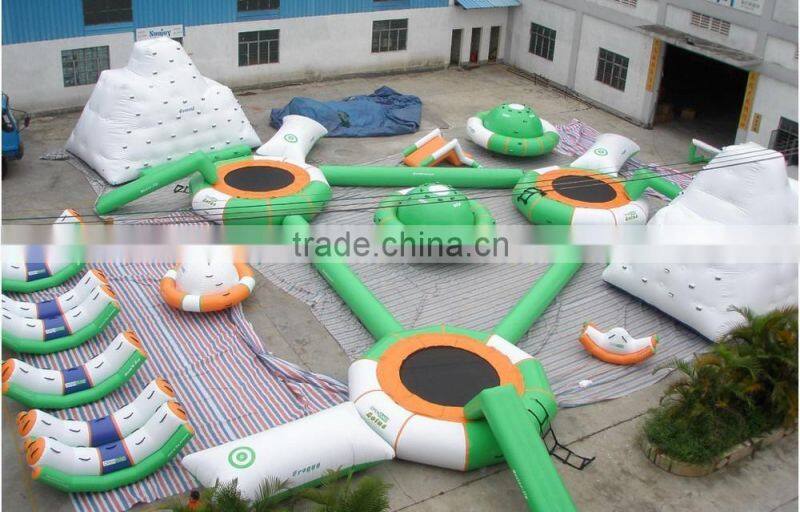 2015 hot new commercial inflatable water roller water games