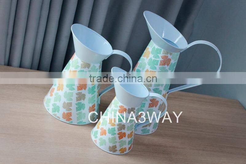 Small plastic garden watering pot / child flower watering cans wholesale