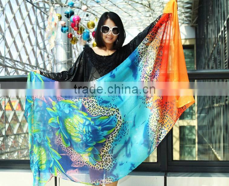 2015 Custom Lady Fashion Cotton Voile Shawl and Scarf Fresh Leopard Peony Printing for Spring Autumn