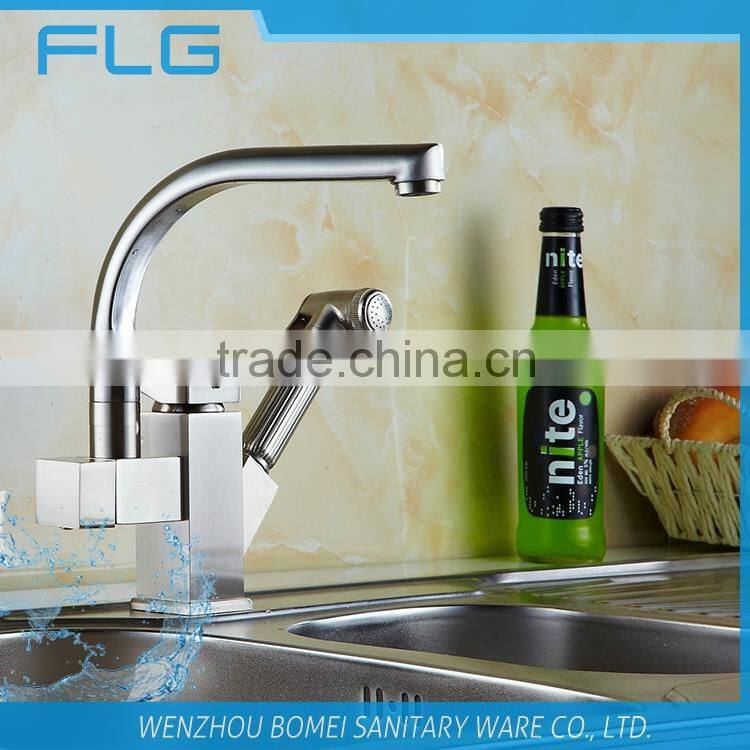 Lead Free Pull Out Spray Kitchen Sink Faucet FLG8019 High Quality Chrome Finished Kitchen Sink Faucet