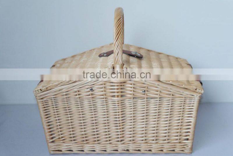 2016 spring new design wholesale valentine gift basket