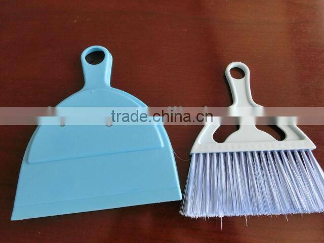 plastic dust brush for table