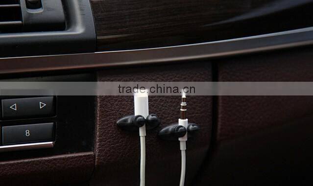 2016 new patent car Mini self stick multipurpose convenient bundle wire clamp