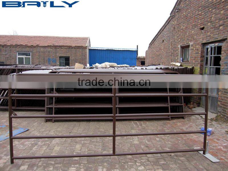 China factory supply various sized metal livestock farm fence gate