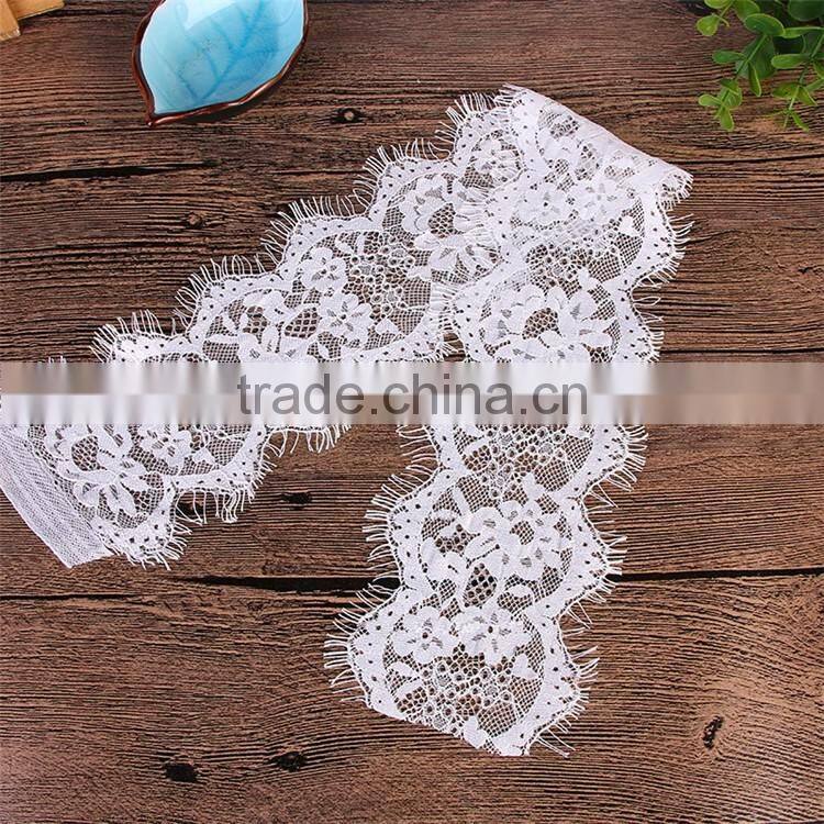 Garment skirt decorated eyelash lace trim