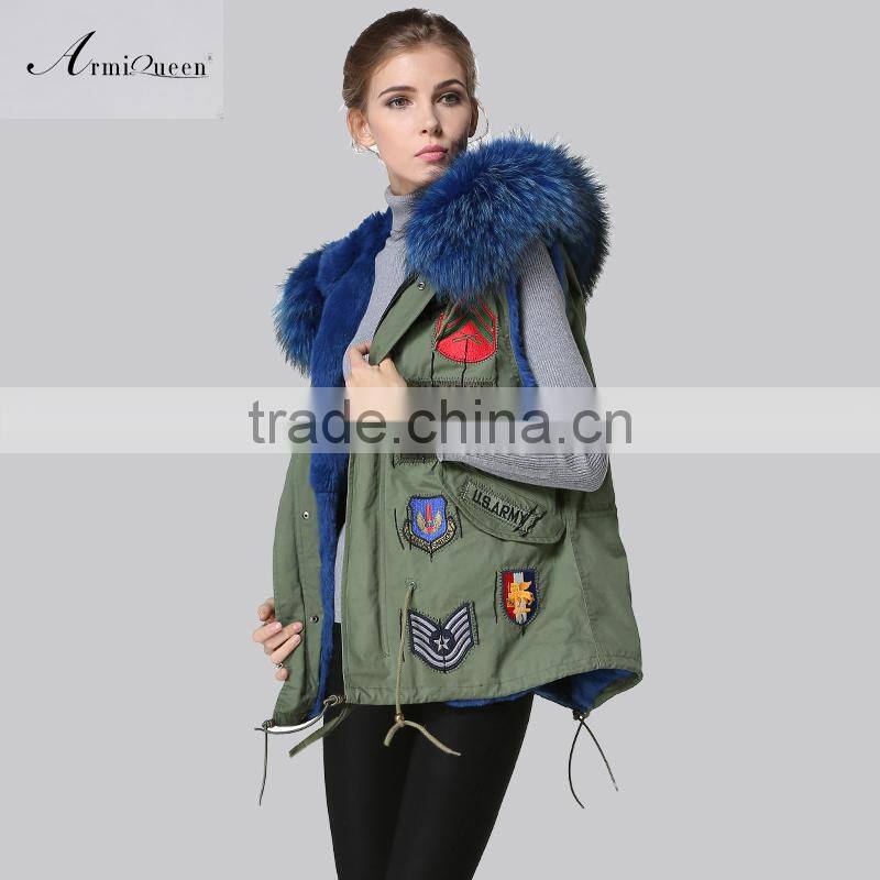 Facotory price fashion fully blue collar fur vest ,winter felman short fur coat/gillet with badge