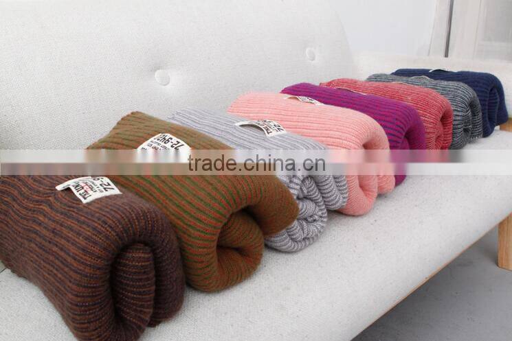 New Design Korean Young Lady Fashion Stripe Knitted Woolen Scarf