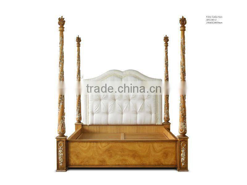 Royal bedroom furniture King size white wedding bed Wood four poster canopy bed
