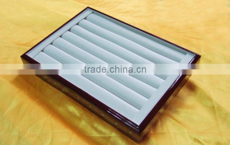 China hot selling wooden jewelry trays display tray