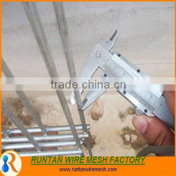 2014 Factory galvanized and power coated Double wire fence (Professional ,Since 1989 )