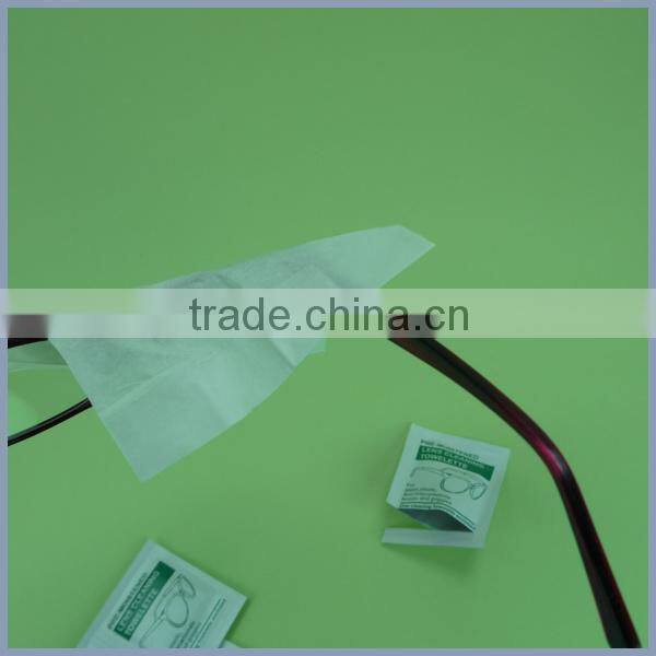 goggles lens cleaning towelette