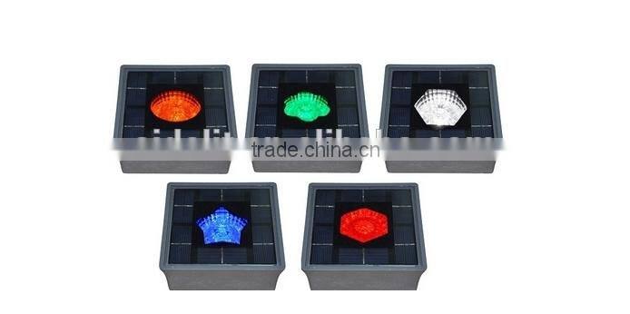 Cordless ground mounted solar paver light