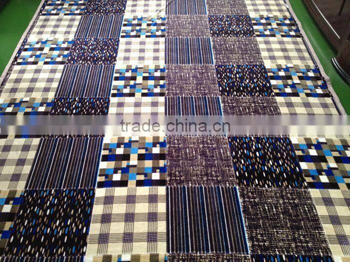 2015 new design heated square printed flannel blanket