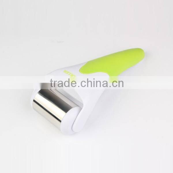 Porfessional Anti Puffiness Derma Roller Therapy Skin Cooling Roller