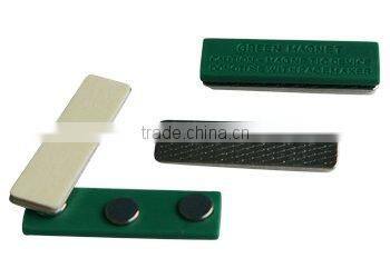 Plastic magnetis name tag with 3 round magnet discs