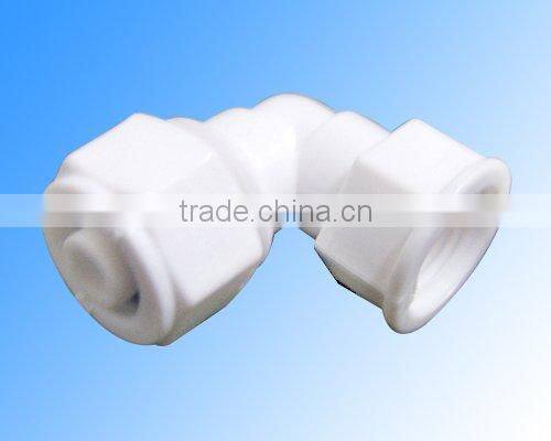 sell plastic pipe fitting
