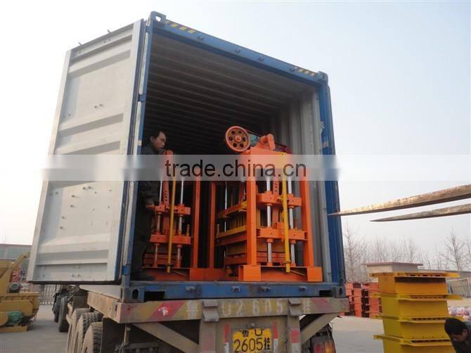 Manual interlocking brick making machine