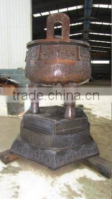 Large bronze tripod sculpture for square decoration CLBS-D049T