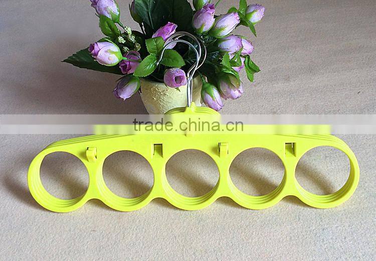 High Quality Eco-friendly 5-hole Ring Rope Slots Holder Hook Scarf Wraps Shawl Storage Hanger