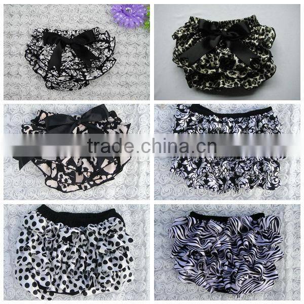 2016 chinese wholesale High quality cottom halloween/christmas clothes pants/bloomwer with pattern for baby