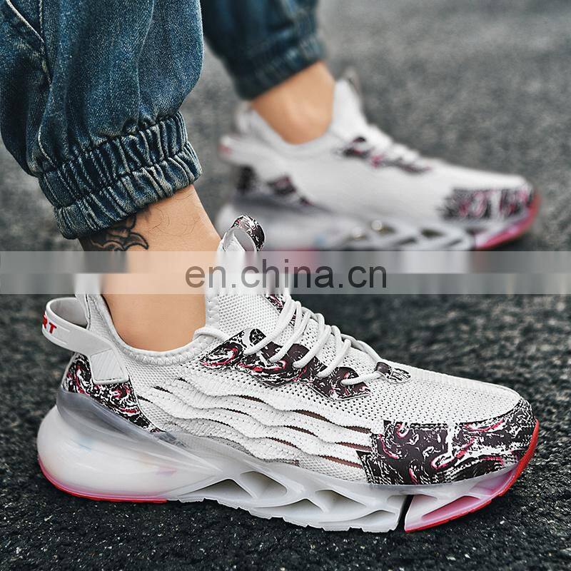 Factory Outlet Christmas Design Wholesale High Quality Men's Jogging Track and Field Breathable Customized Casual Sports Shoes