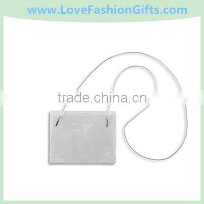 Advantus Re-sealable Badge Vertical Holder, 2 5/8" x 3 3/4" Insert Size