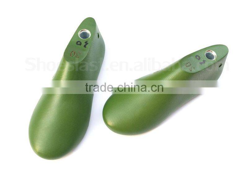 The dancing shoe last for girls