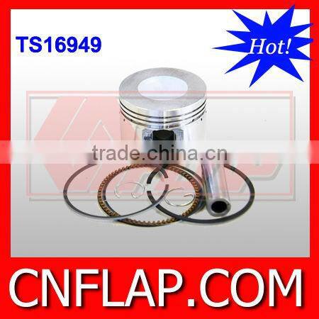 Chainsaw piston