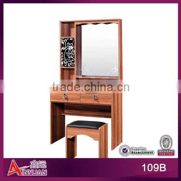 dressing table mirror