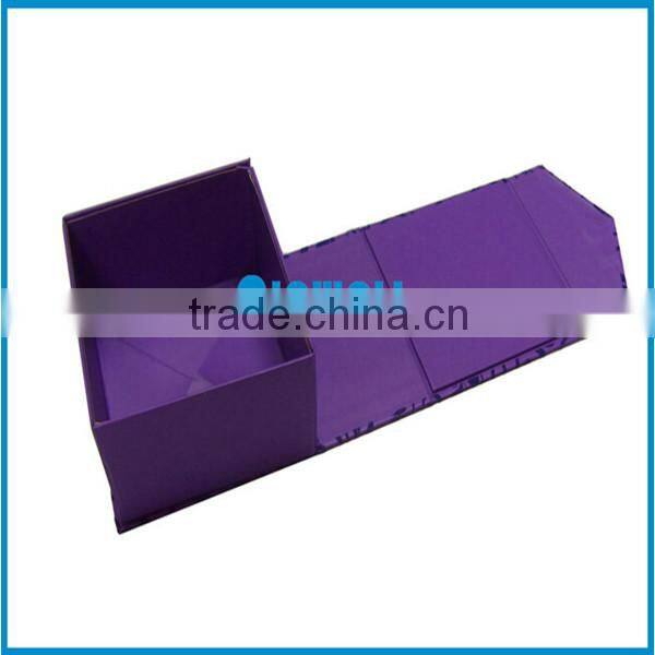 Foldable cardboard gift box with matt lamination