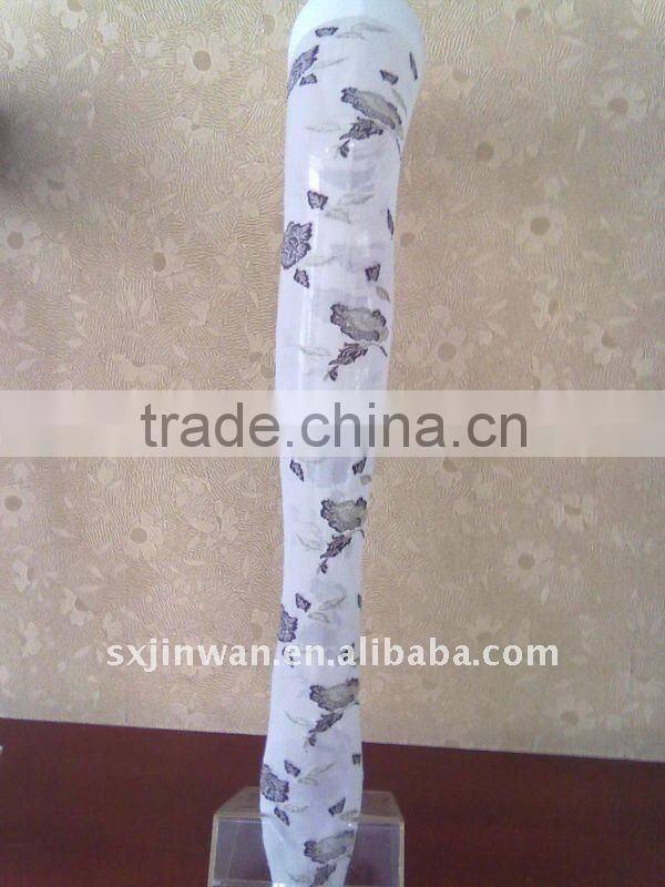 Automatic computerized panty-hose knitting machine