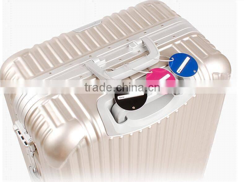 2016 New Design Customized Metal Hangtag