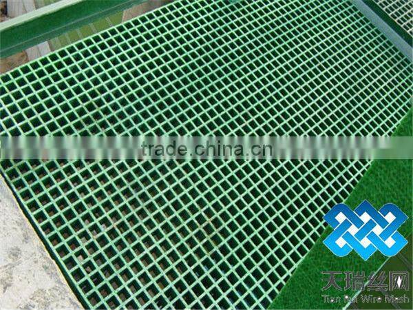 plastic grating