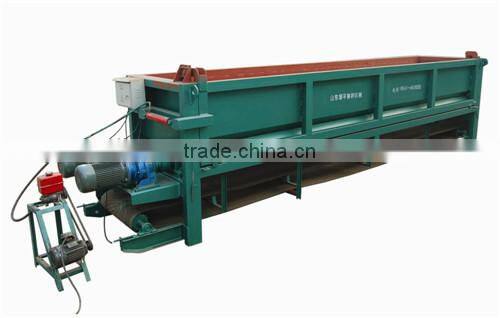 roller-type wood debarking