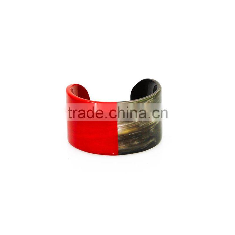 Buffalo Horn bracelet, lacquered fisnishing