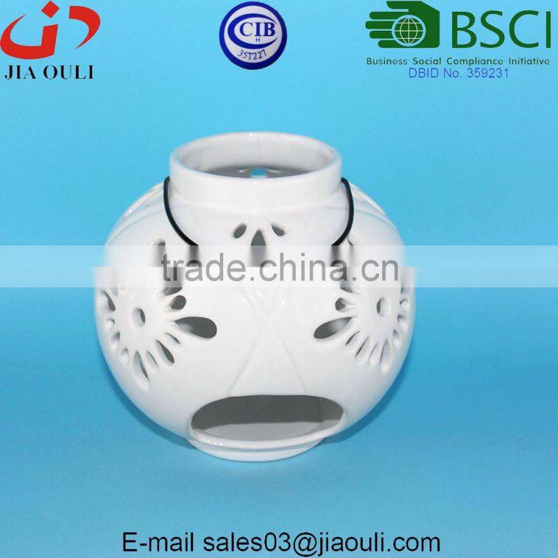 BSCI Audit Factory white Ceramic Lantern with Metal Handle, ceramic candleholders