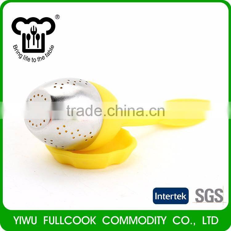 Factory sale leaf grip silicone tea strainer tea infuser with tray