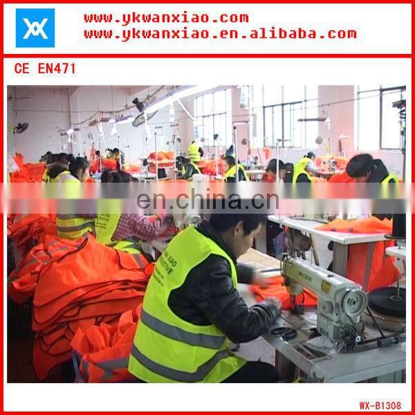 traffic accident exclamation mark warning triangle red