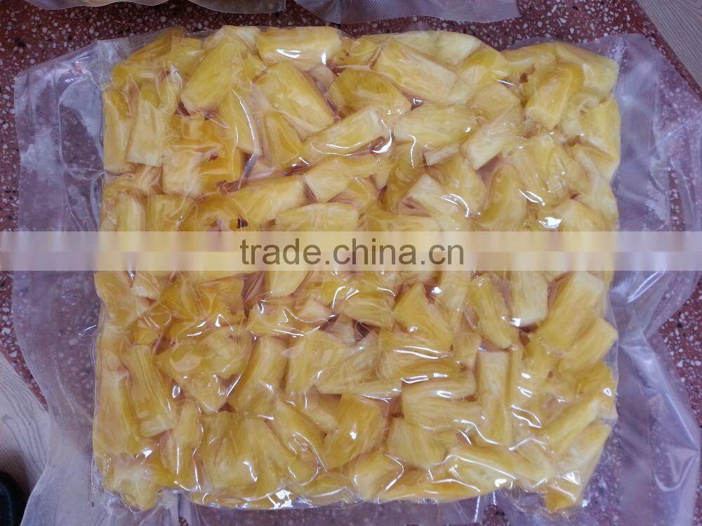 Fresh Yellow Pineapple from Vietnam